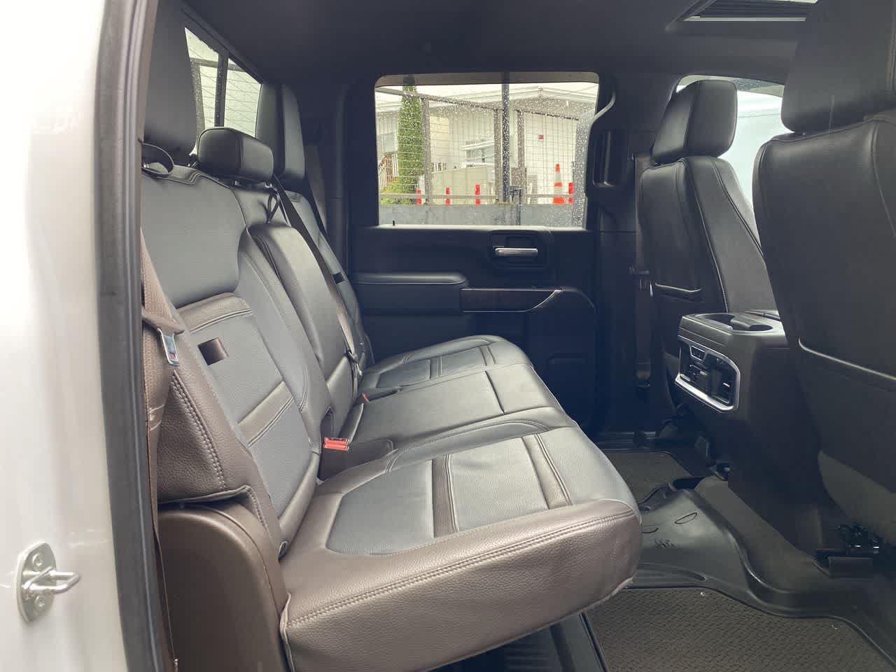 Used 2021 GMC Sierra 3500 Denali w/ Denali Ultimate Package AWD/4WD image 17