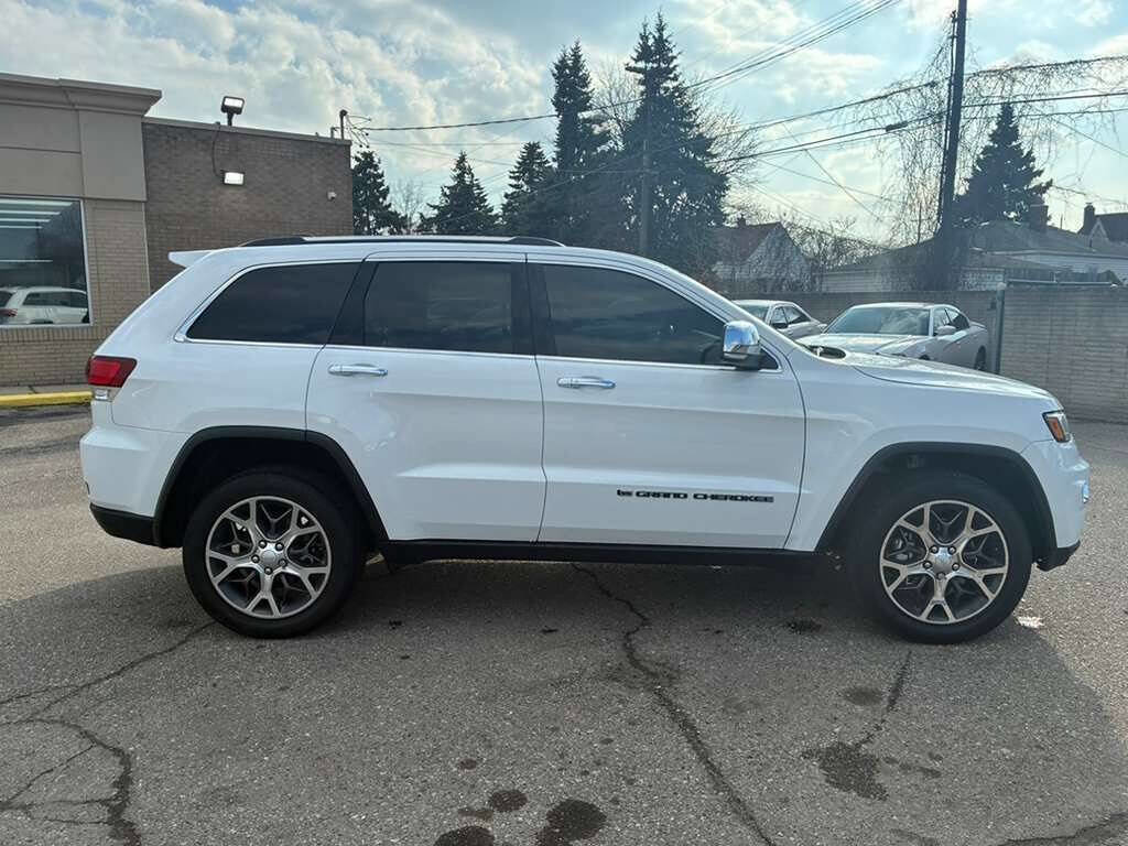 Used 2022 Jeep Grand Cherokee Limited w/ Tech Group image 4