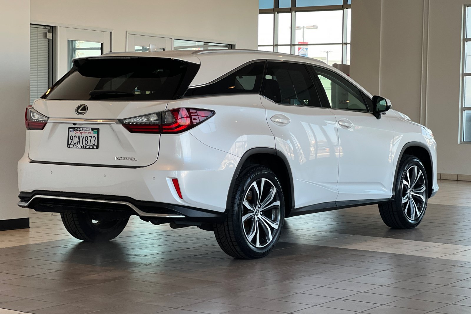 Used 2018 Lexus RX 350L FWD image 4