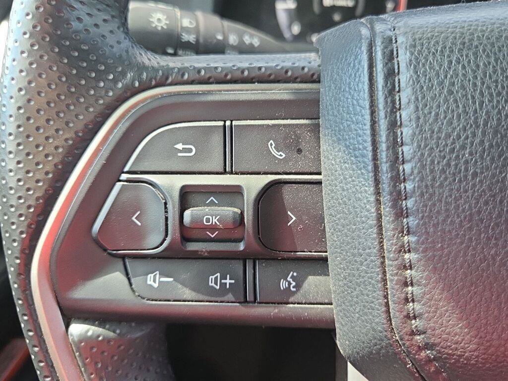 Used 2025 Toyota 4Runner TRD Sport AWD/4WD image 12