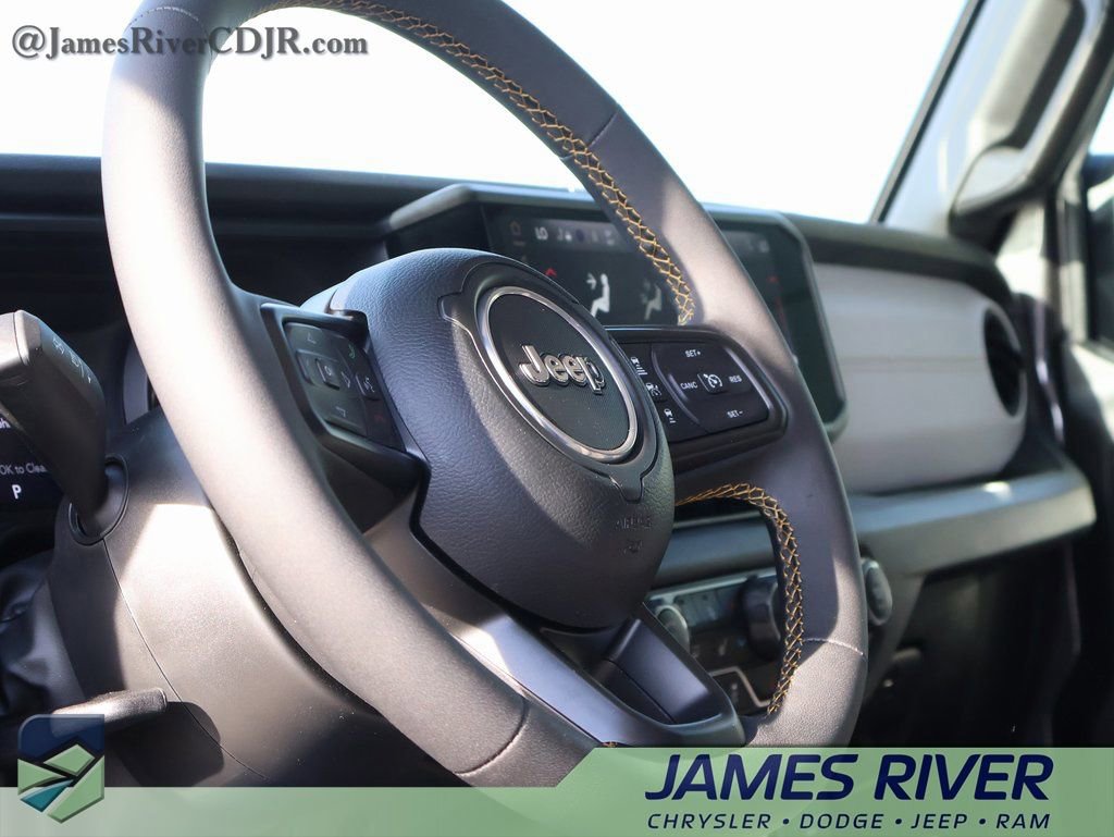 Used 2024 Jeep Wrangler Willys image 24