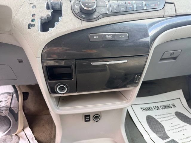 Used 2014 Toyota Sienna LE AWD/4WD image 20