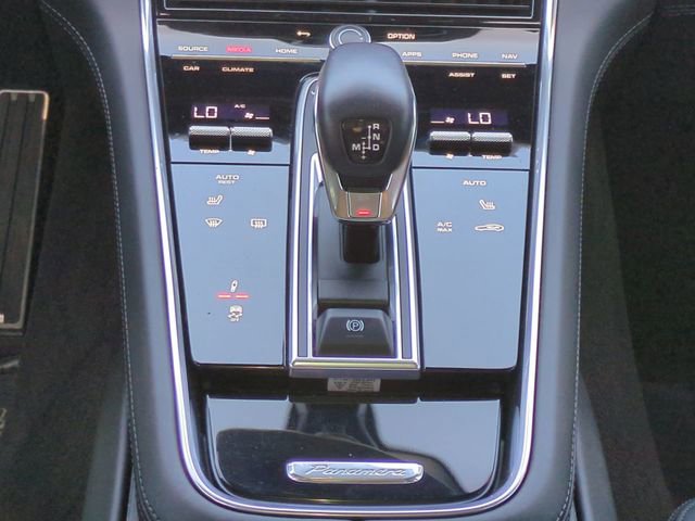 Used 2022 Porsche Panamera GTS AWD/4WD image 20