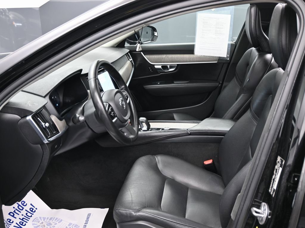 Used 2023 Volvo S90 B6 Plus w/ Protection Package Premier AWD/4WD image 18