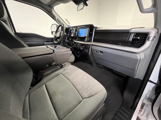 Used 2025 Ford F250 XLT w/ FX4 Off-Road Package image 10