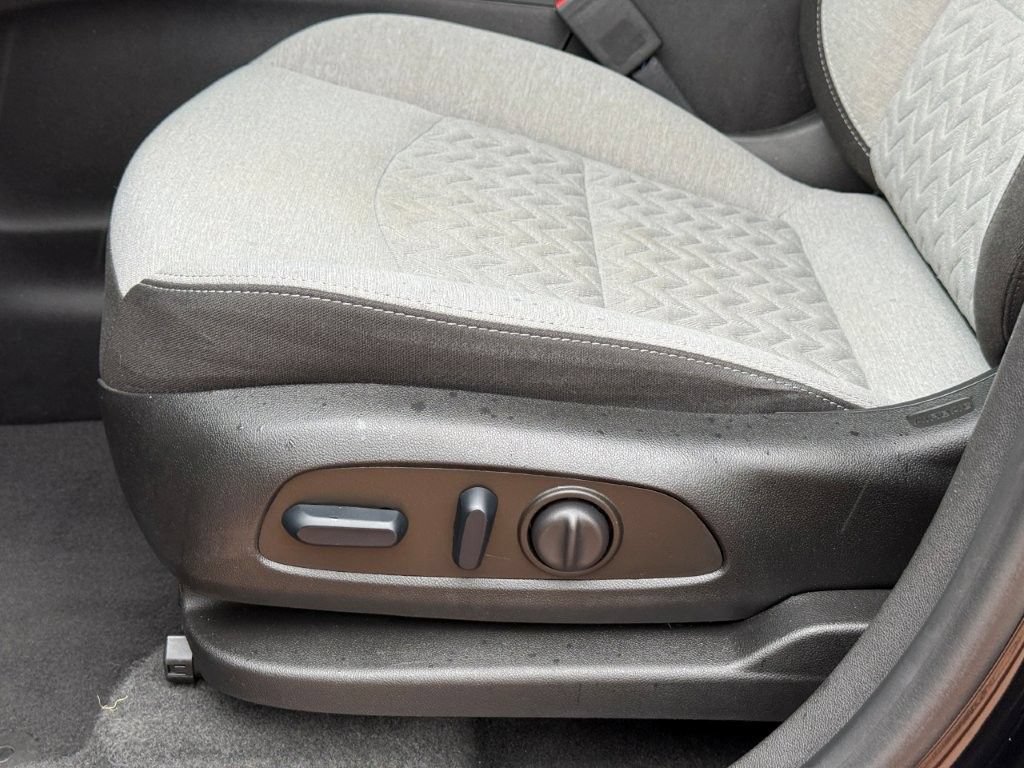 Used 2023 Chevrolet Equinox LS w/ LS Convenience Package FWD image 13