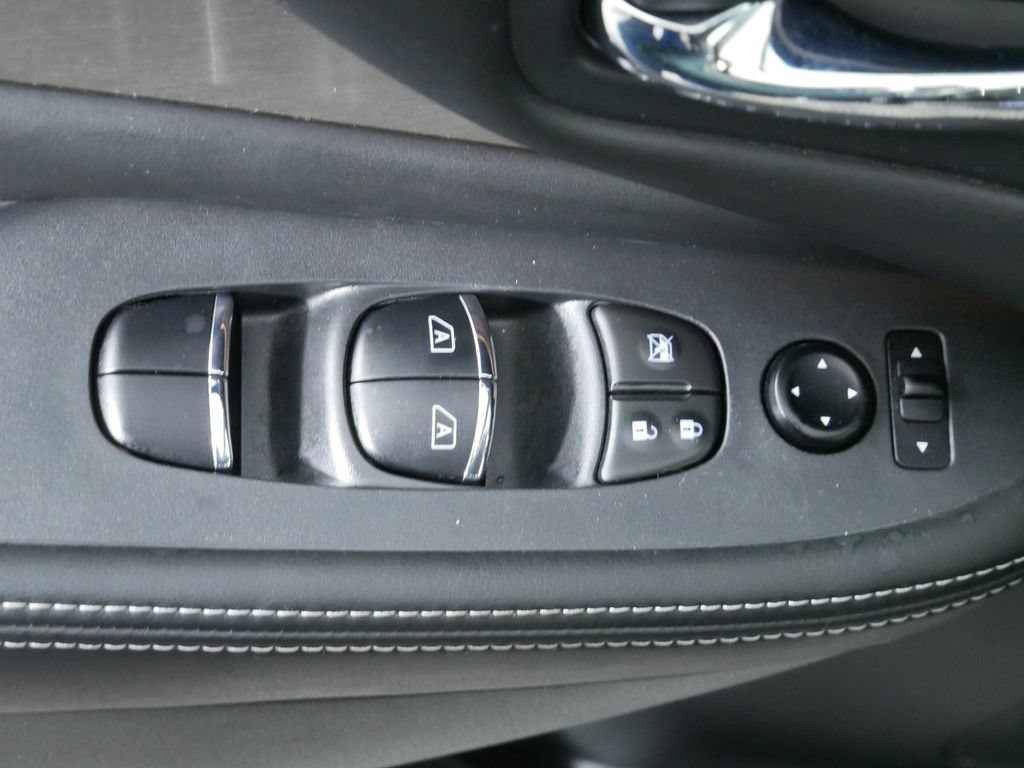 Used 2023 Nissan Murano SL w/ SL Moonroof Package AWD/4WD image 21