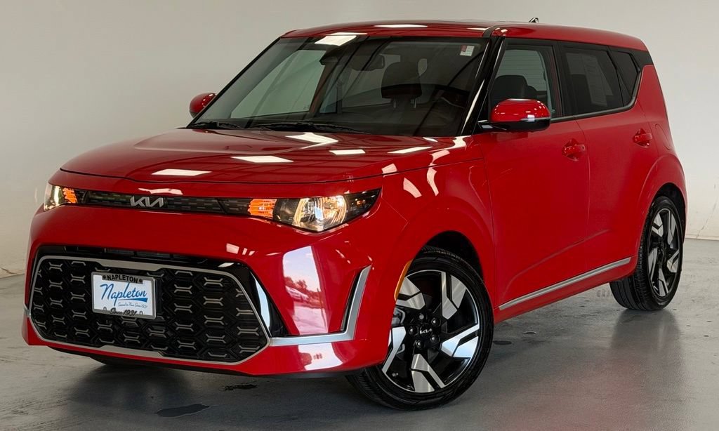 Used 2025 Kia Soul GT-Line FWD image 1