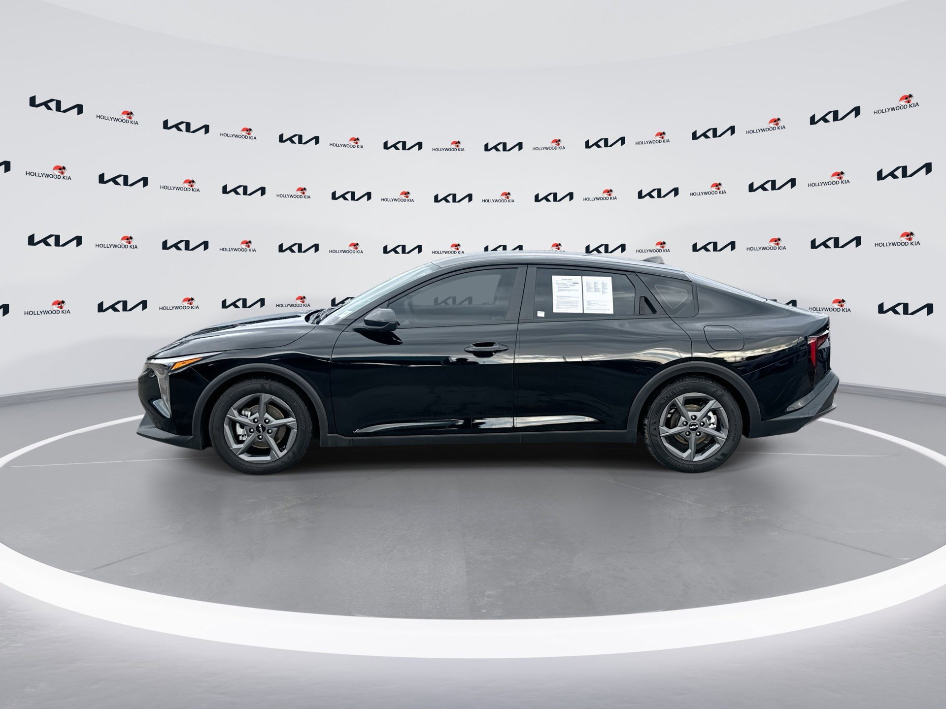 Certified 2025 Kia K4 LXS image 5