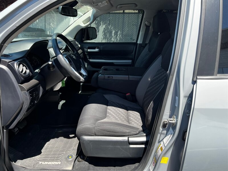 Used 2019 Toyota Tundra SR5 AWD/4WD image 17