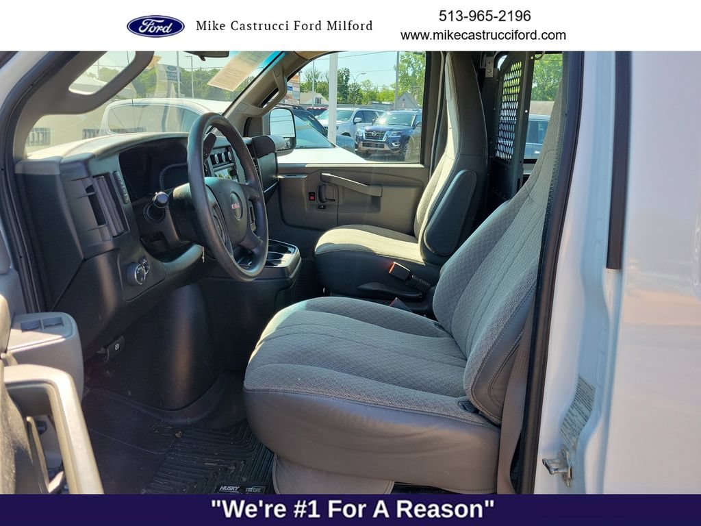 Used 2017 GMC Savana 2500 RWD image 25