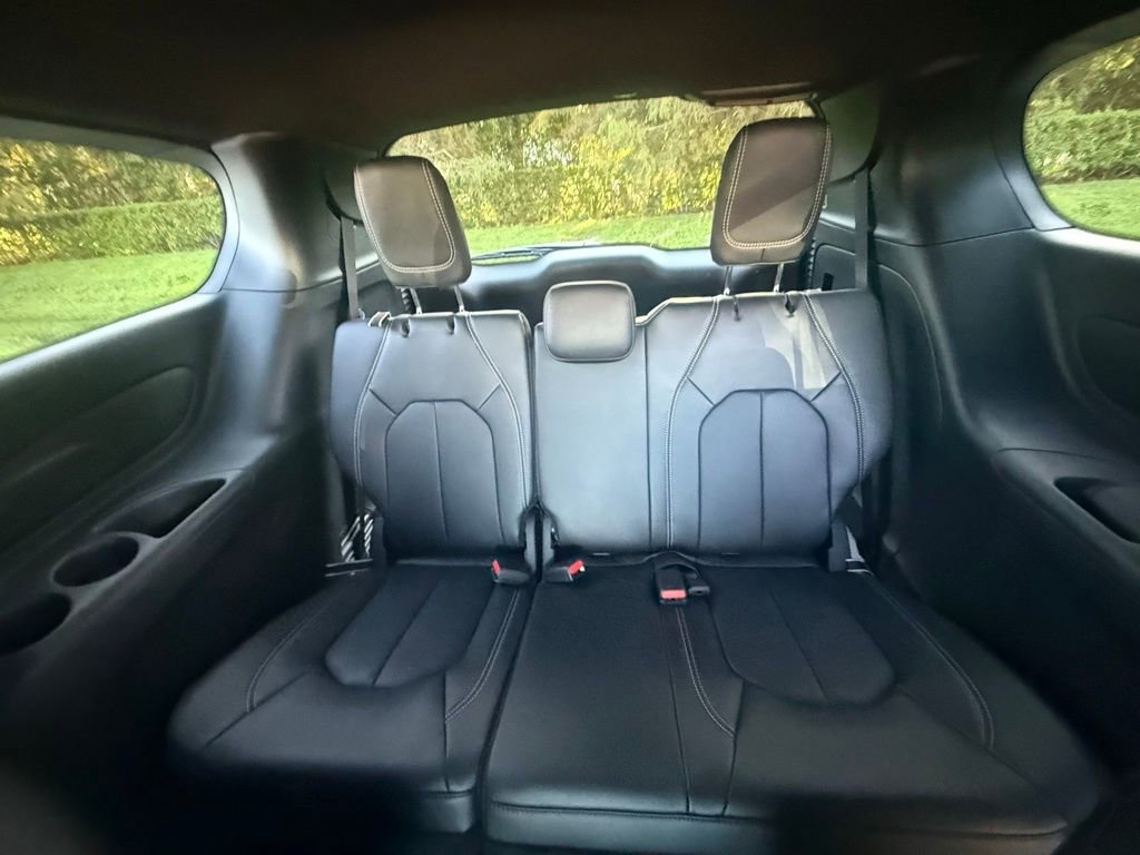 New 2026 Chrysler Pacifica Select image 26