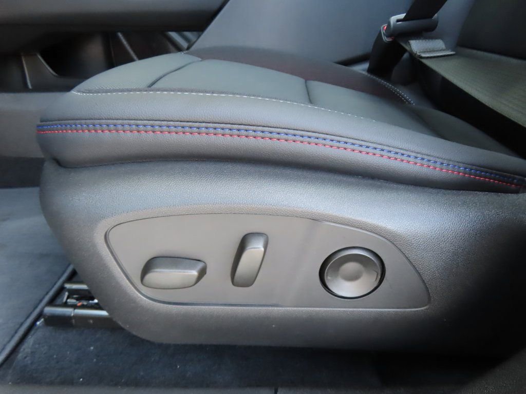 New 2025 Chevrolet Equinox EV RS w/ Convenience Package II AWD/4WD image 10