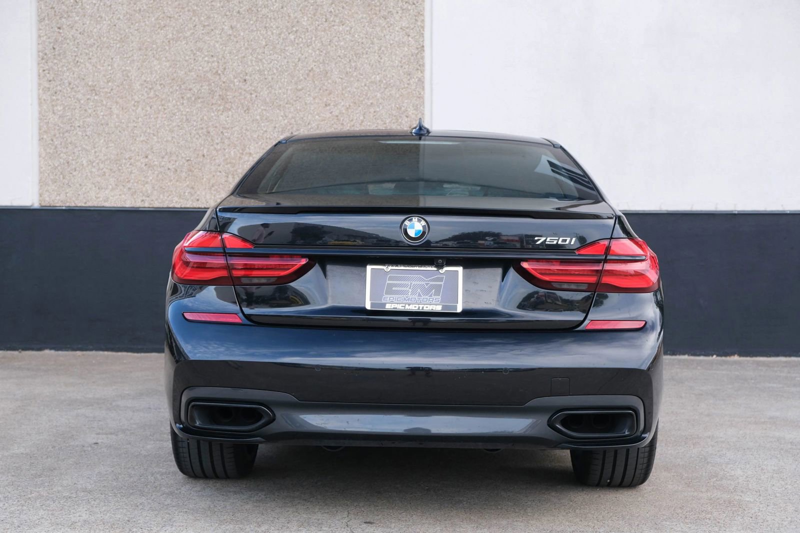 Used 2019 BMW 750i w/ M Sport Package image 13