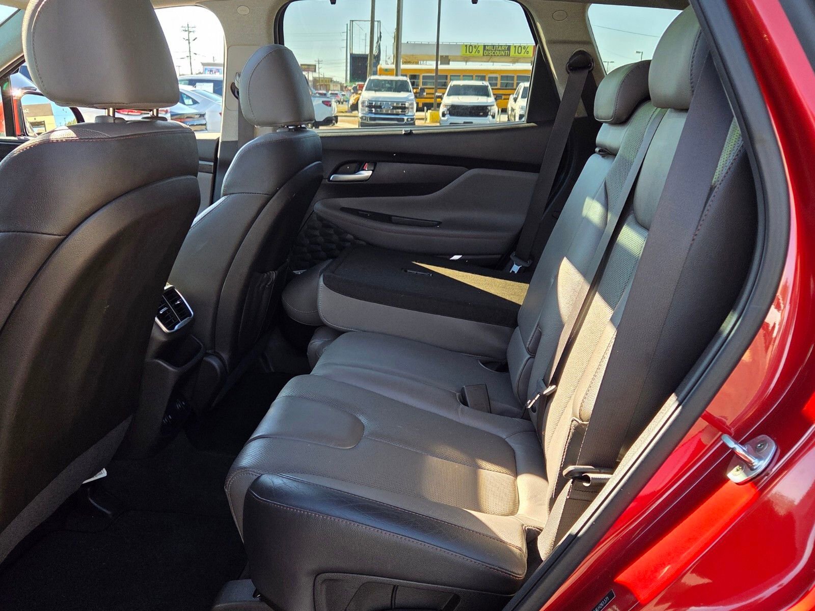 Used 2020 Hyundai Santa Fe SEL image 6