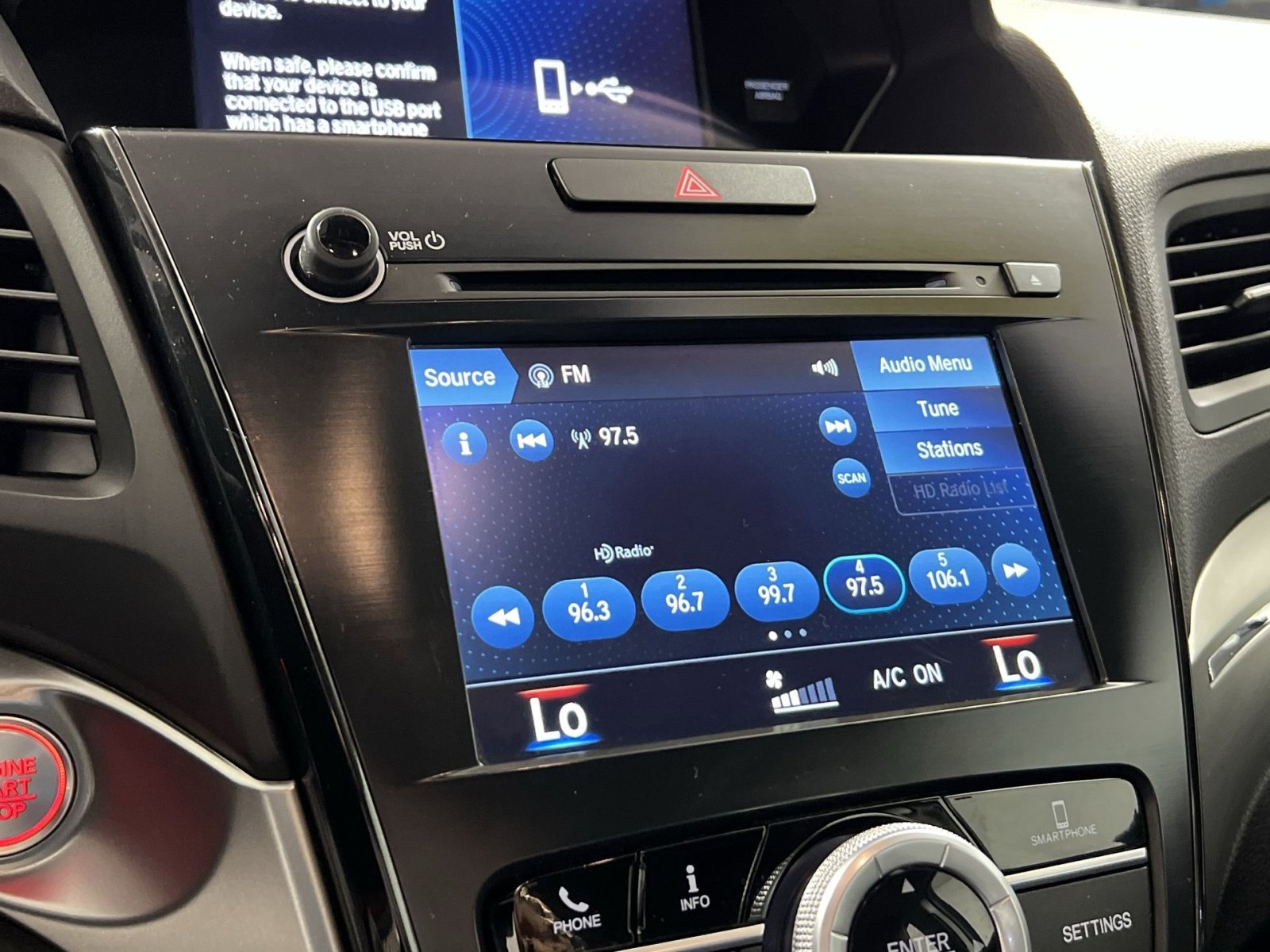 Used 2020 Acura ILX w/ Premium Package image 18