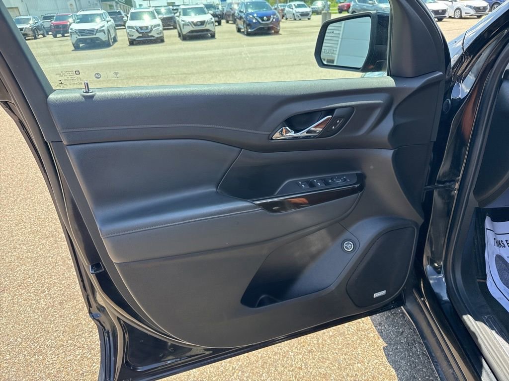 Used 2020 GMC Acadia AT4 w/ GMC Pro Grade Package AWD/4WD image 10