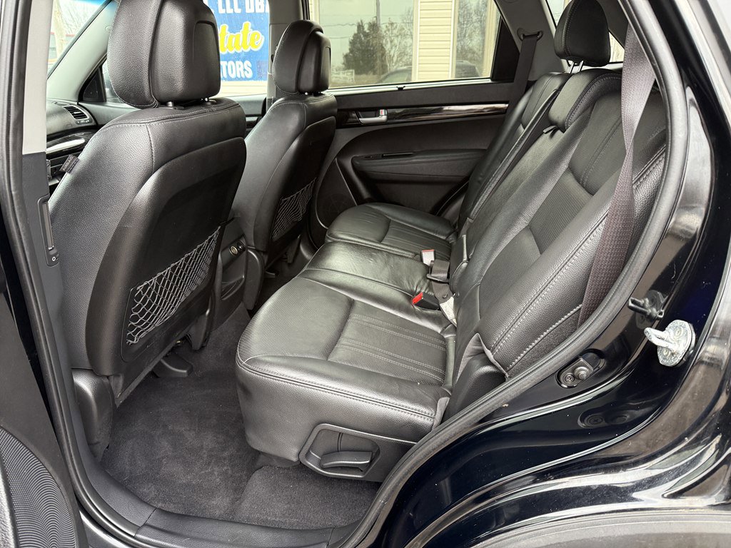 Used 2015 Kia Sorento LX image 14