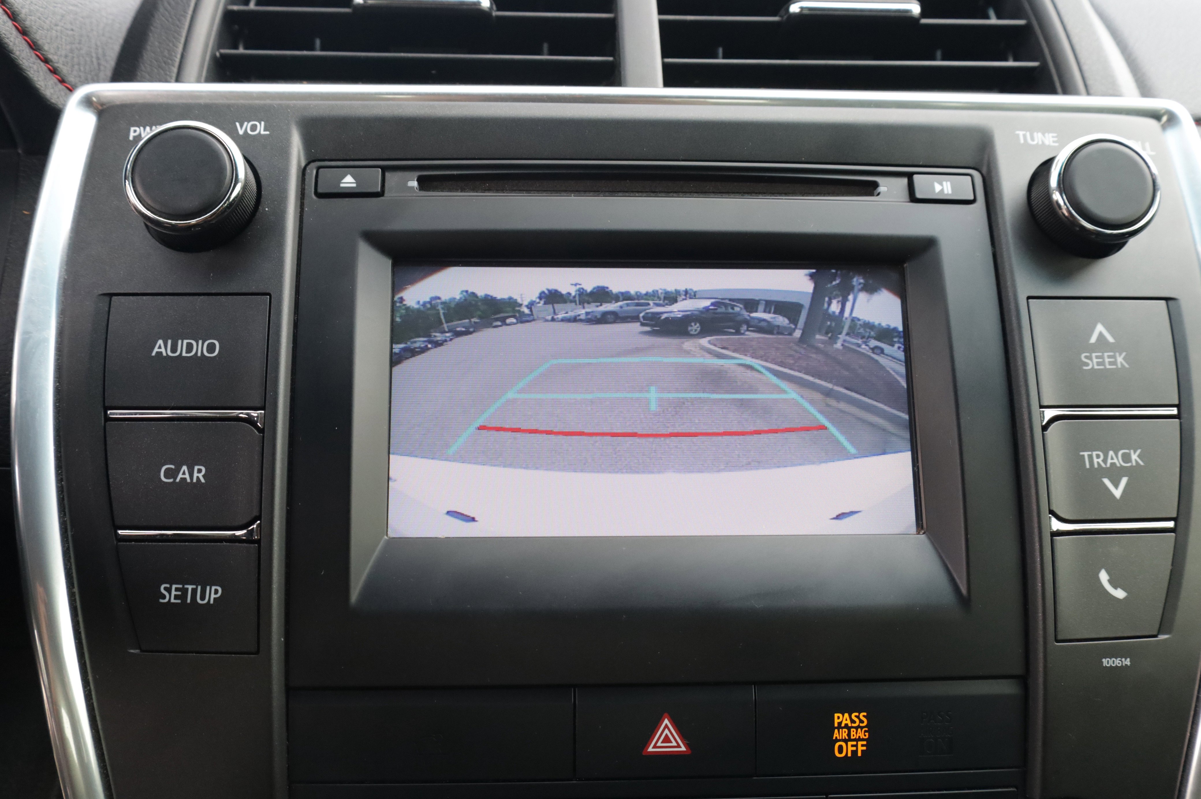 Used 2017 Toyota Camry SE FWD image 17