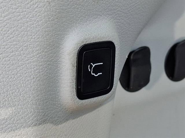 Used 2021 Jeep Cherokee Limited AWD/4WD image 31
