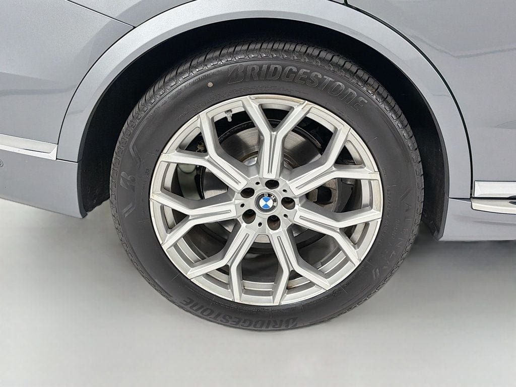 Used 2023 BMW X7 xDrive40i w/ Executive Package AWD/4WD image 35