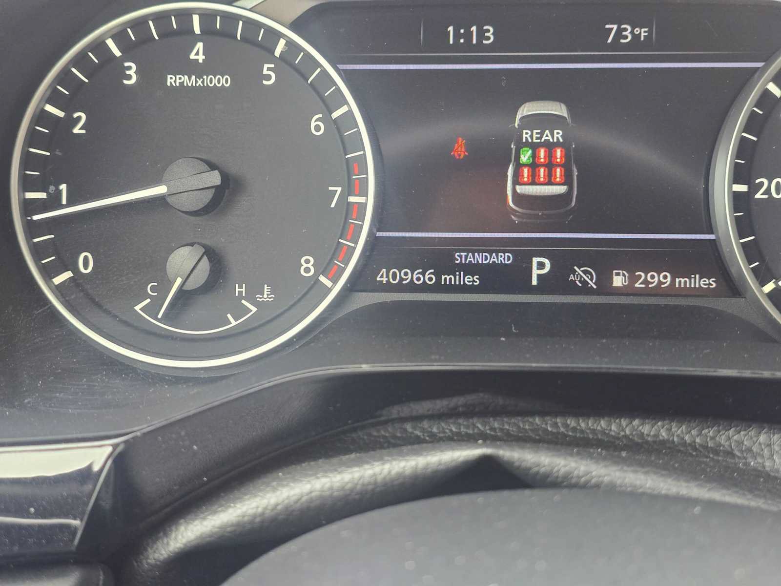 Used 2025 Nissan Pathfinder SL FWD image 27
