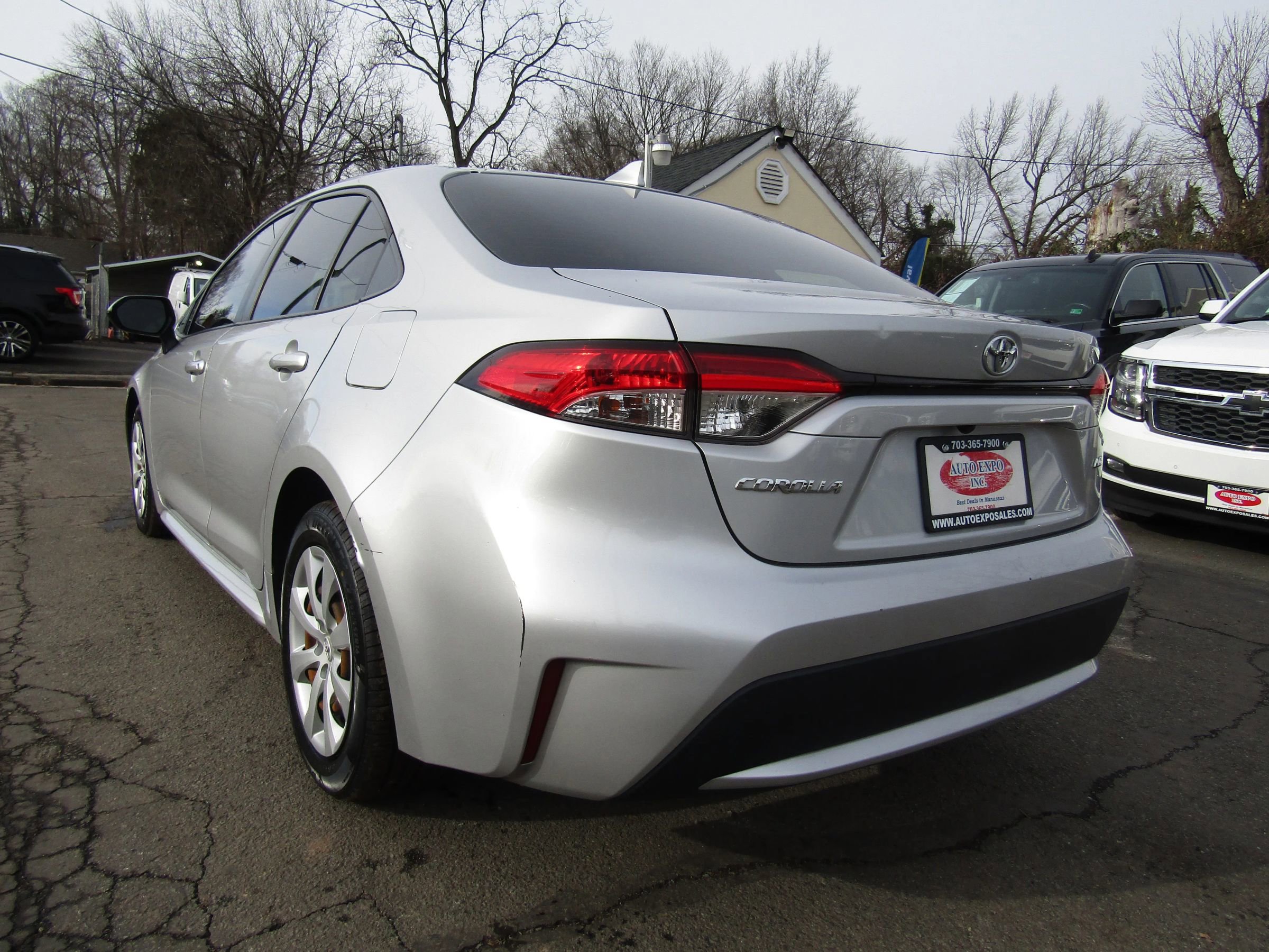 Used 2022 Toyota Corolla LE image 5