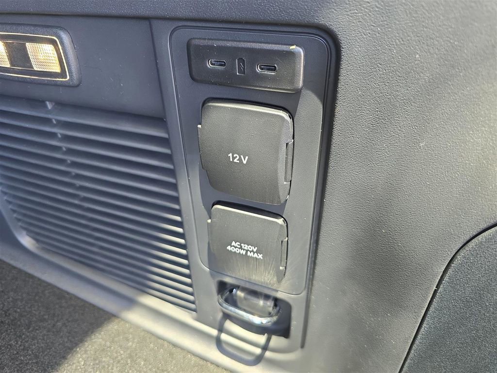 New 2025 Lincoln Navigator Reserve w/ Jet Appearance Package image 12