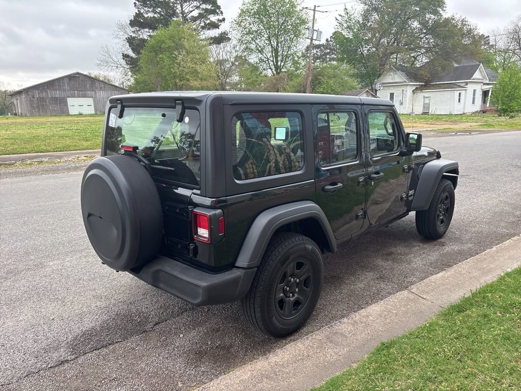 Used 2018 Jeep Wrangler Unlimited Sport AWD/4WD image 7