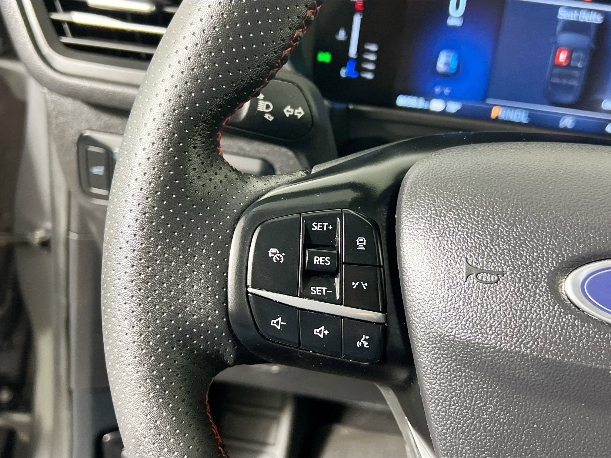 Used 2024 Ford Escape Active image 18