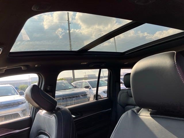 New 2026 Jeep Grand Cherokee Limited AWD/4WD image 23