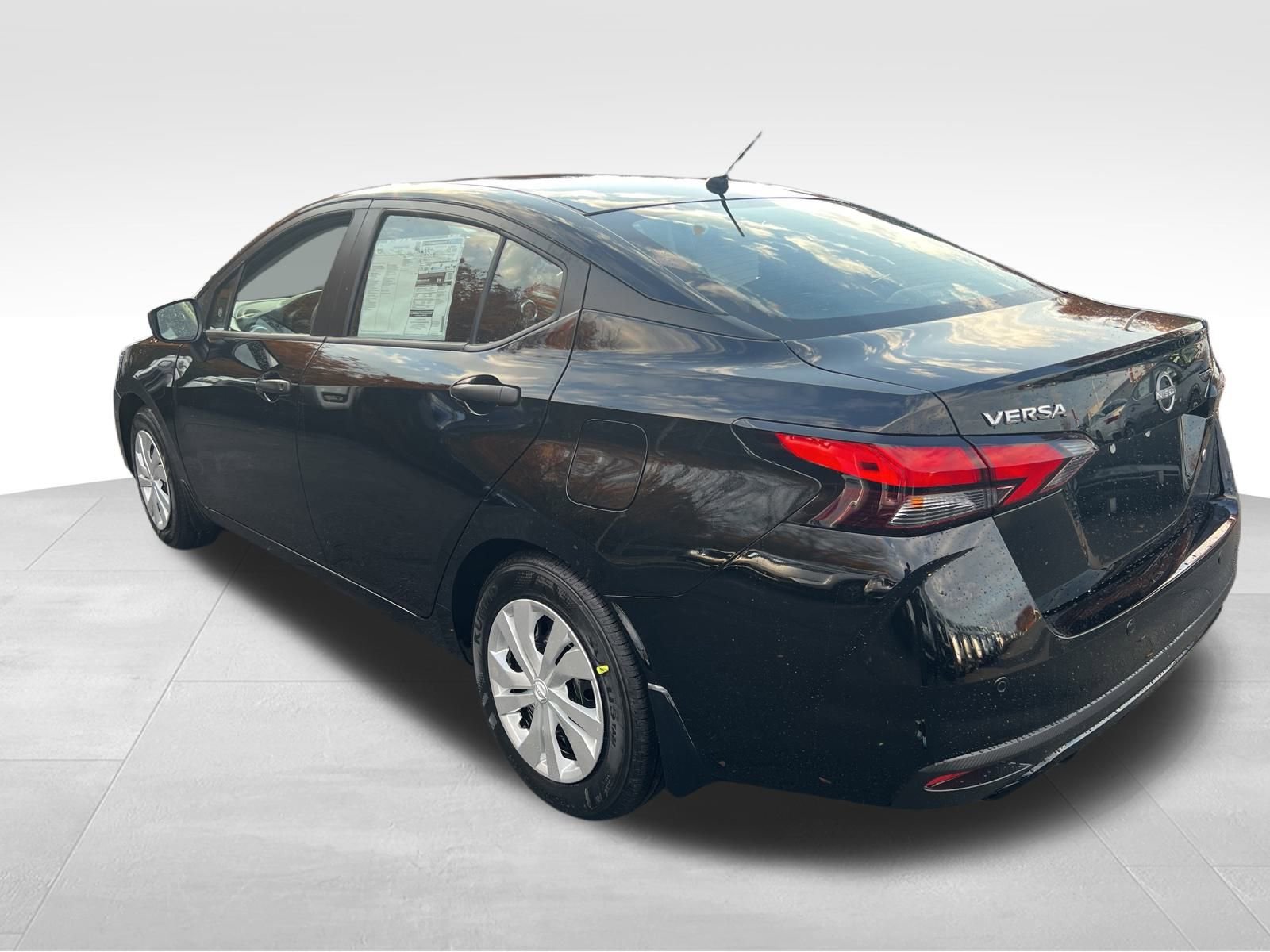 New 2025 Nissan Versa S image 6