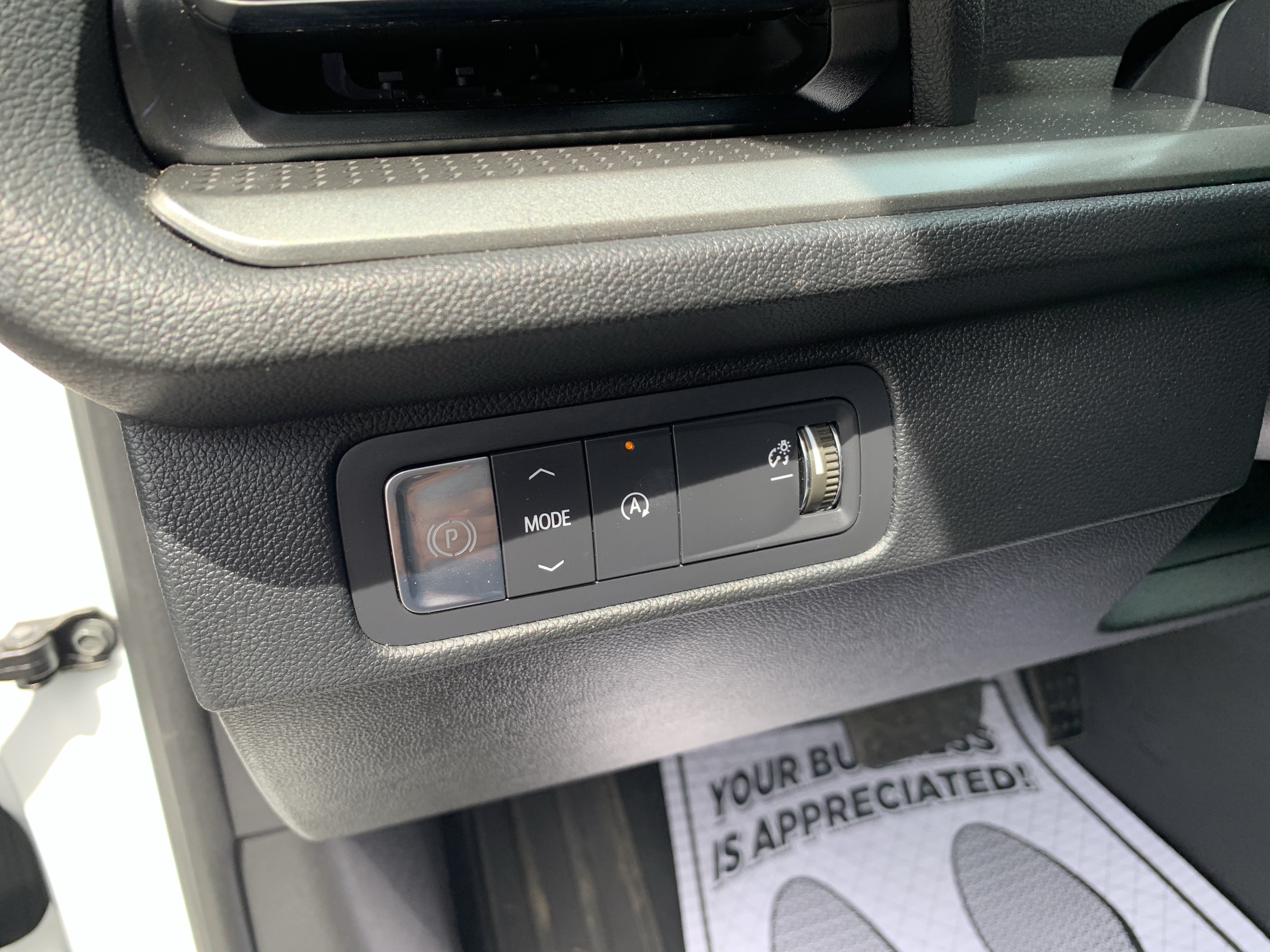 Used 2025 Chevrolet Traverse LT FWD image 25