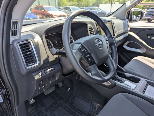 Used 2022 Nissan Frontier SV w/ Technology Package image 7