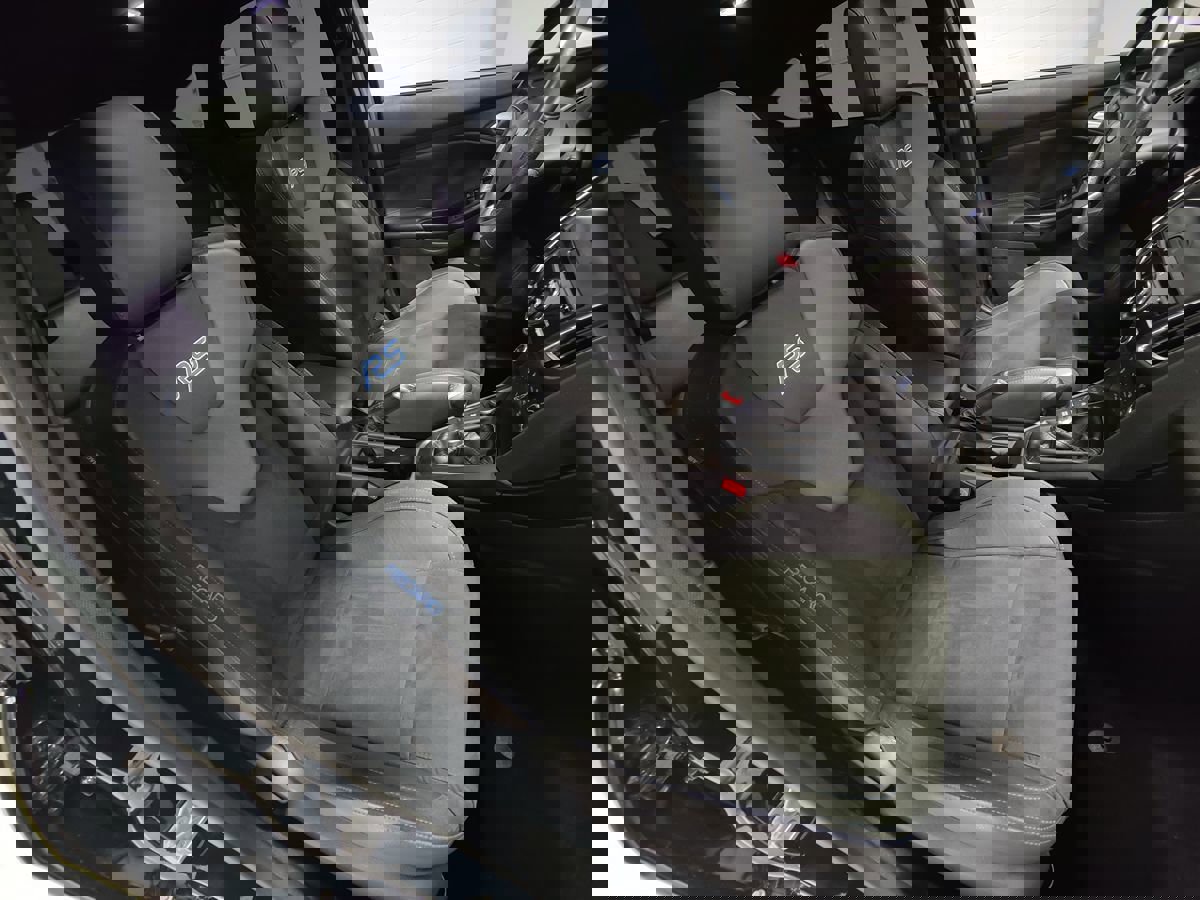 Used 2017 Ford Focus RS image 12