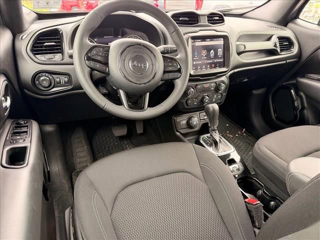 Used 2022 Jeep Renegade Altitude AWD/4WD image 12