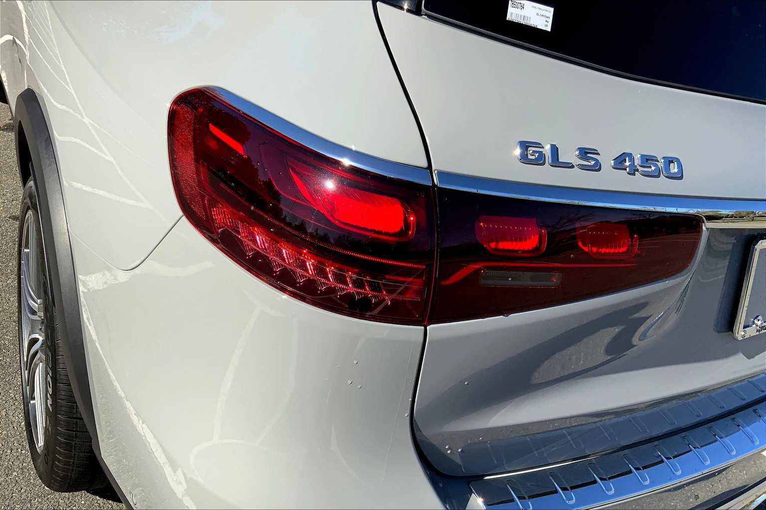 New 2026 Mercedes-Benz GLS 450 4MATIC image 18