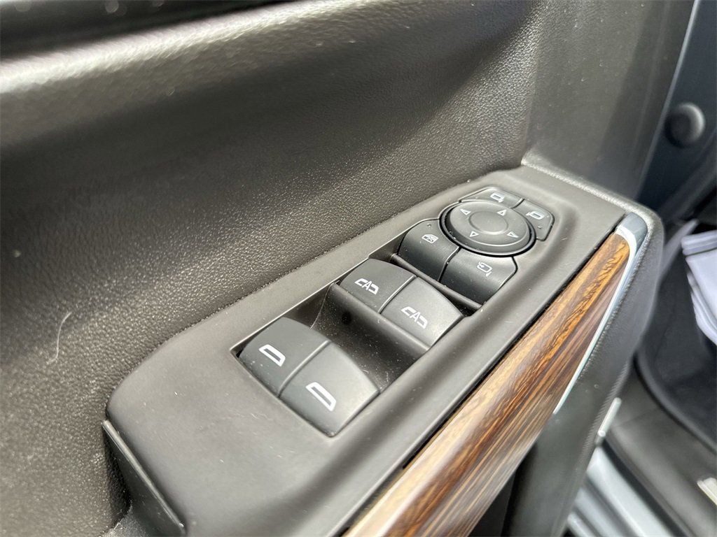 Used 2021 Chevrolet Silverado 1500 High Country image 19
