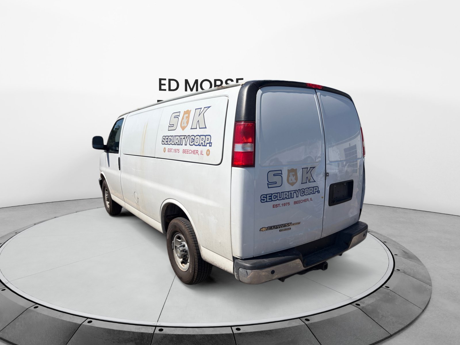 Used 2014 Chevrolet Express 2500 w/ Express Access Plus Package RWD image 4