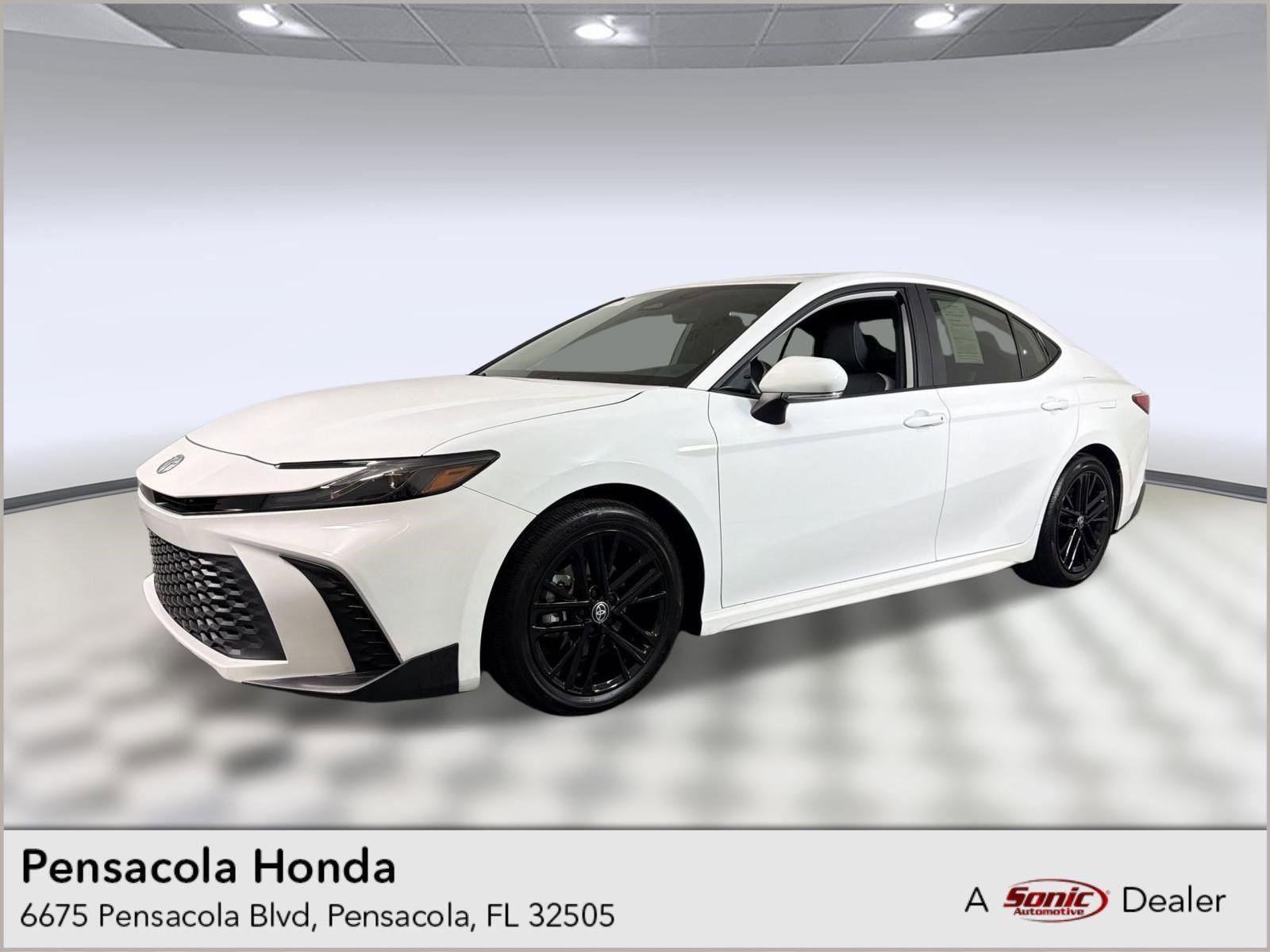 Used 2025 Toyota Camry SE w/ Multimedia Upgrade Package image 1