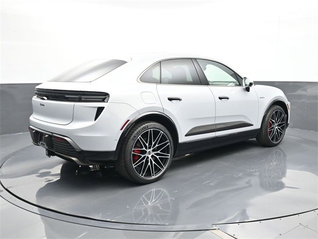 New 2025 Porsche Macan Turbo Electric image 29