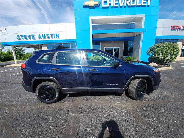 Used 2016 Jeep Cherokee Sport FWD image 4
