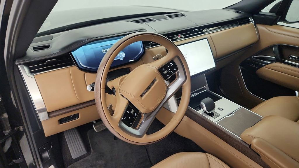 Used 2025 Land Rover Range Rover SE AWD/4WD image 30