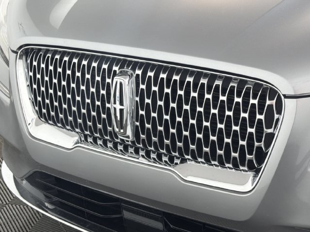 Used 2022 Lincoln Corsair Reserve w/ Elements Package FWD image 20