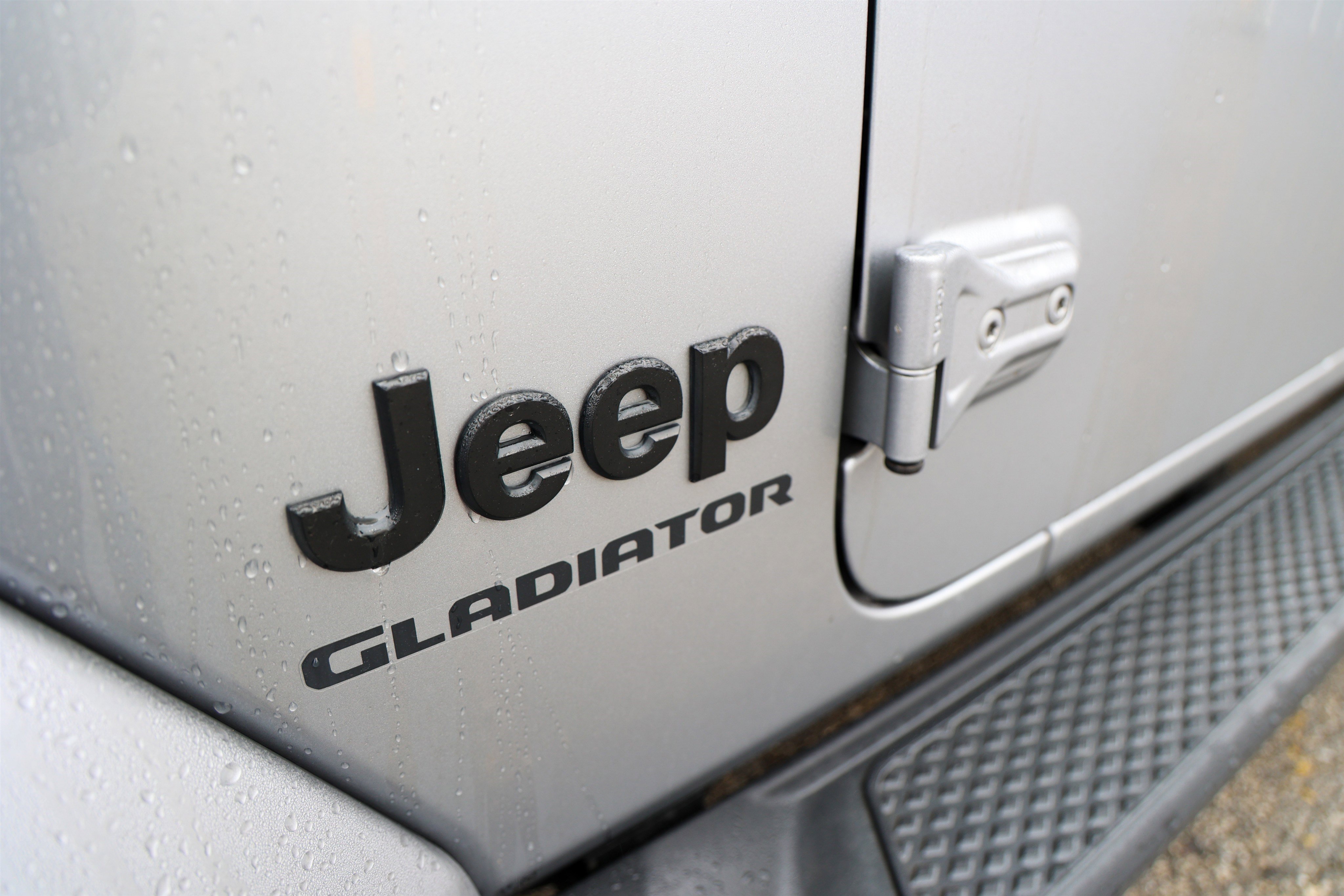 Used 2021 Jeep Gladiator Sport image 14