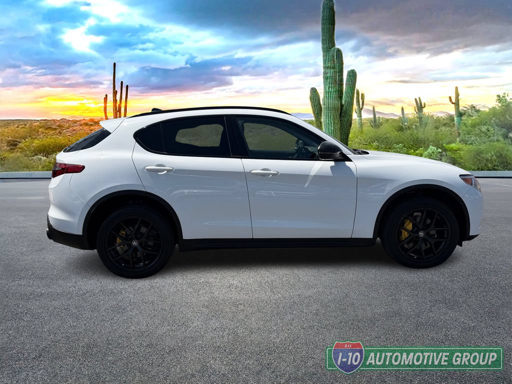 Used 2020 Alfa Romeo Stelvio w/ Nero Edizione RWD image 11