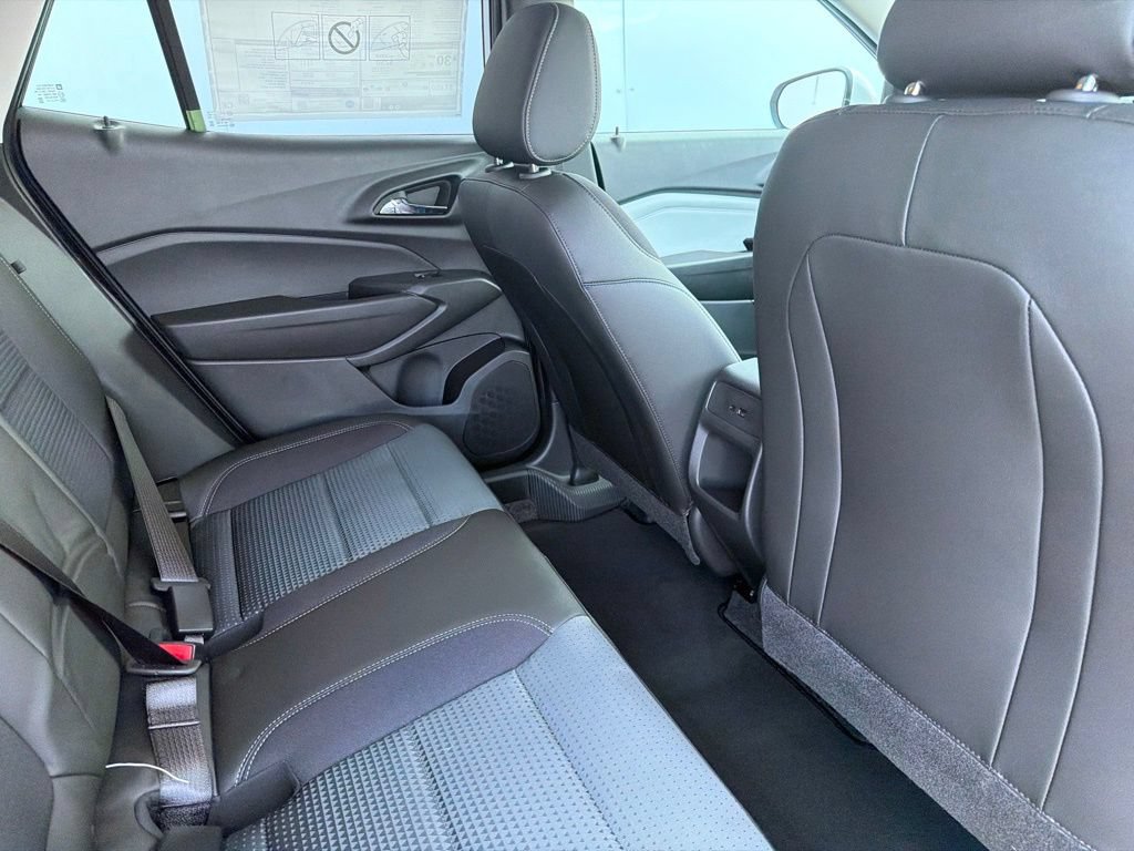 New 2026 Chevrolet Trax LT FWD image 6
