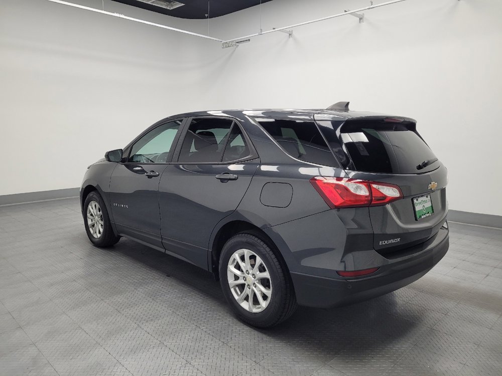 Used 2021 Chevrolet Equinox LS image 3