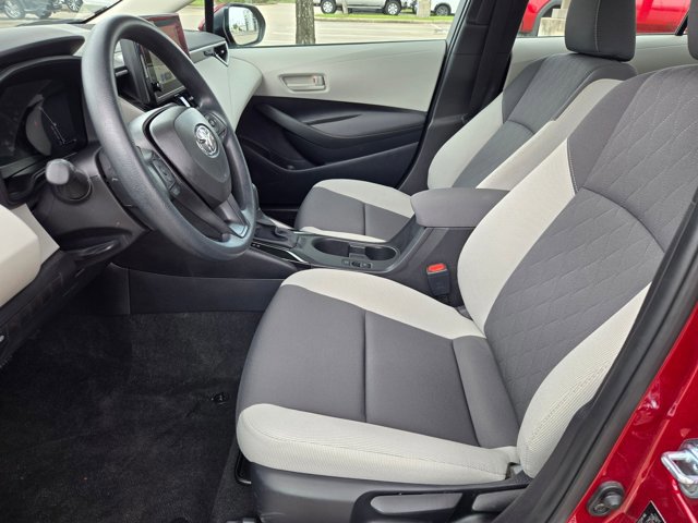 Used 2026 Toyota Corolla LE FWD image 15