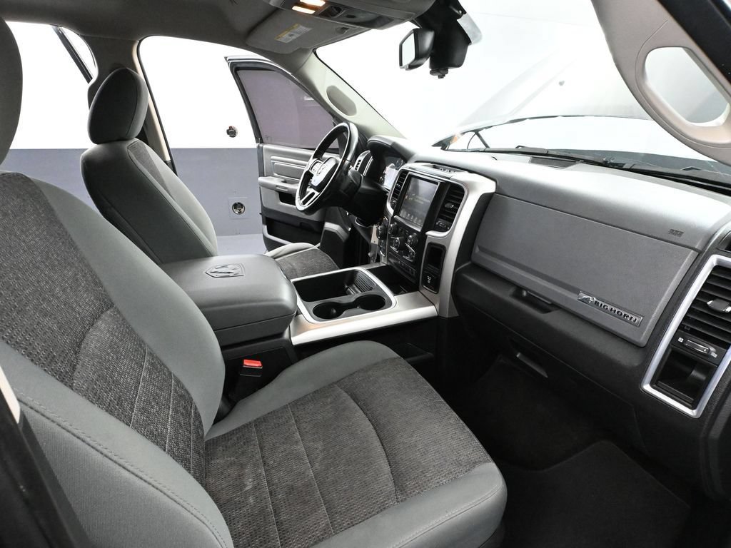 Used 2017 RAM 1500 Big Horn AWD/4WD image 39